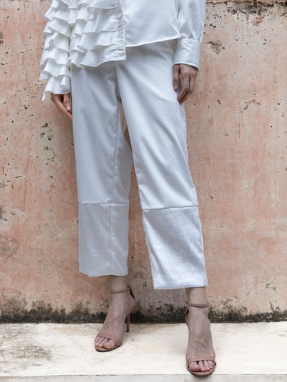 PEHLĀ / IVORY/ Cuffed Trousers